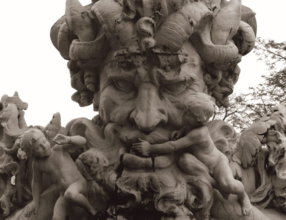 Statue